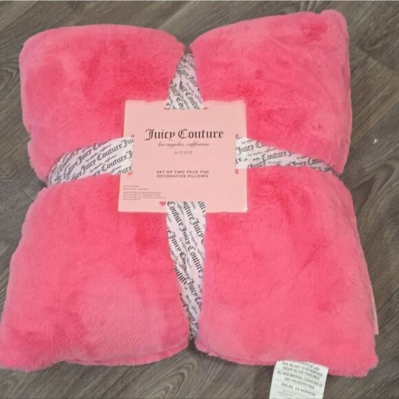 Juicy Couture Home Set of 2 Faux Fur Plush Decorative Pillows - Picture 3 of 5